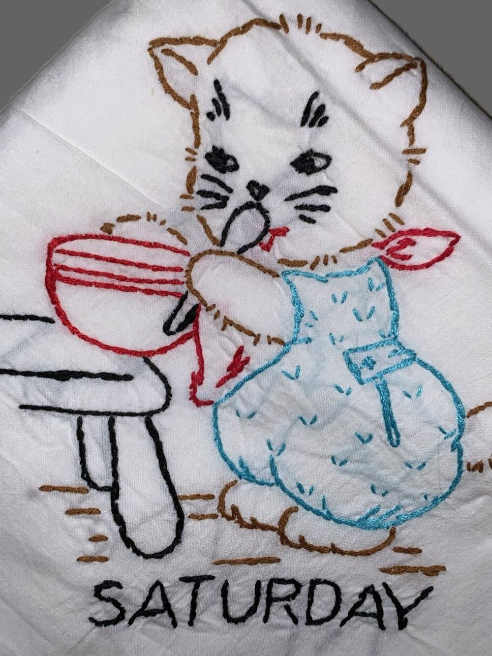 7 Vintage Embroidered Kitten Cat Day-of-Week Tea Towels Anthropomorphic Chores - Picture 11 of 16